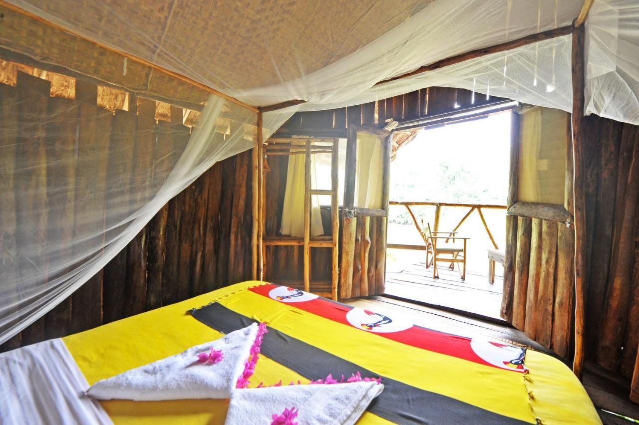 Bullbush River Camp Kihihi Esterno foto
