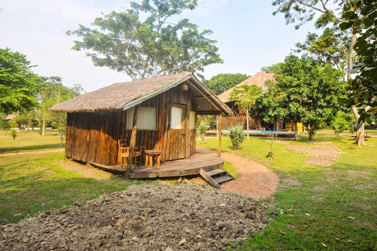 Bullbush River Camp Kihihi Esterno foto