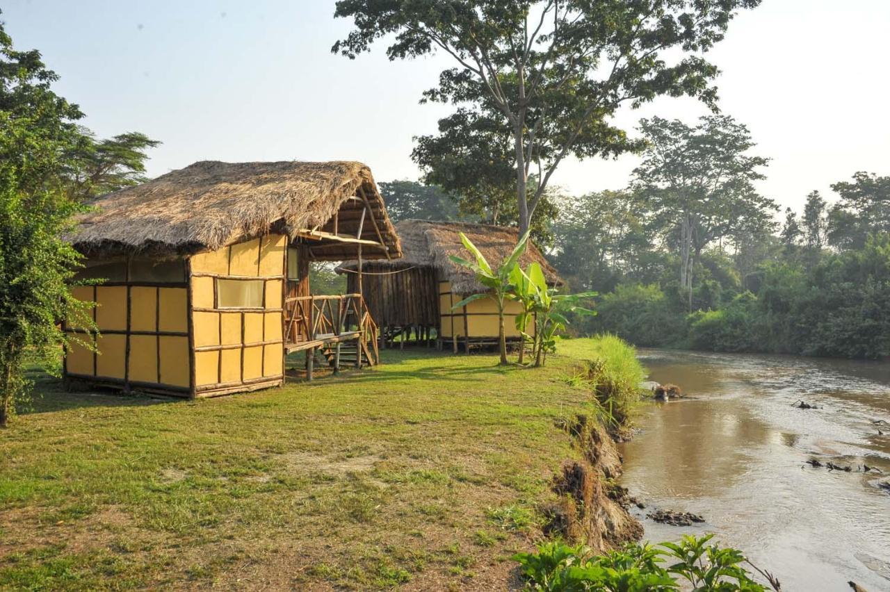 Bullbush River Camp Kihihi Esterno foto